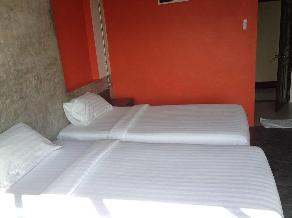 Pornsiri Hotel Sisaket Exteriör bild